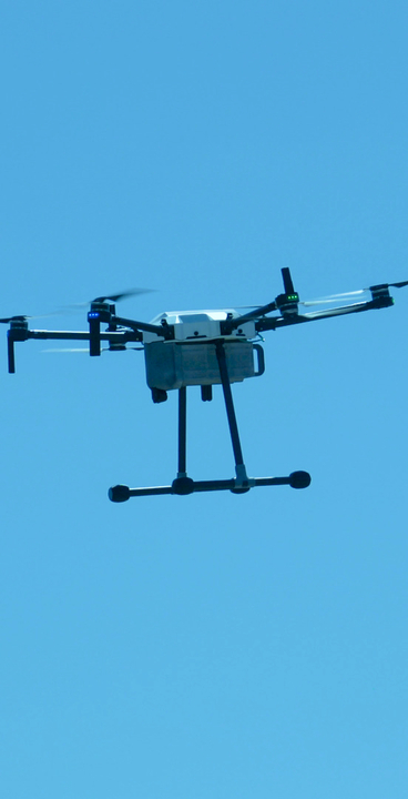 Drone hexacóptero (HEIFU) na AERO EXPO Friedrichshafer na Alemanha